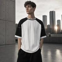 Mannequin portant le jersey rayé Voxa - look streetwear urbain
