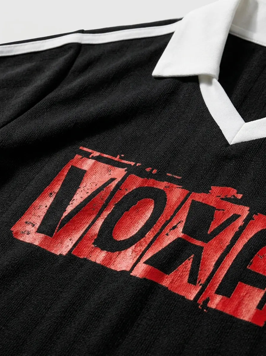 Cropped polo jersey — Fabric and Logo Detail | Generated by Modelize