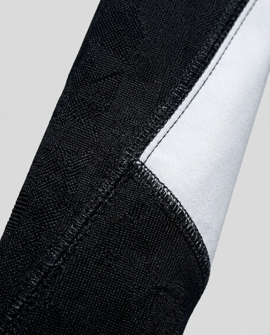 Long-sleeve technical jersey — Technical Jacquard Detail | Generated by Modelize